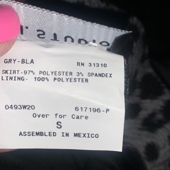 I•N•C Studio Skirt Black Gray Animal Print Pull On Women’s Sz Small NWT - Picture 7 of 8